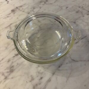 Pyrex Glass Round Casserole Dish And Lid 330 B 14 Vintage Kitchenware